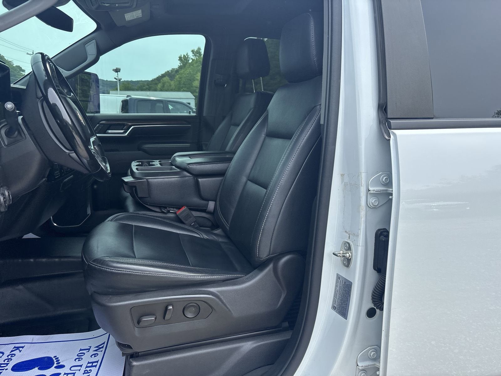 2024 Chevrolet Silverado 3500 HD Chassis Cab LT