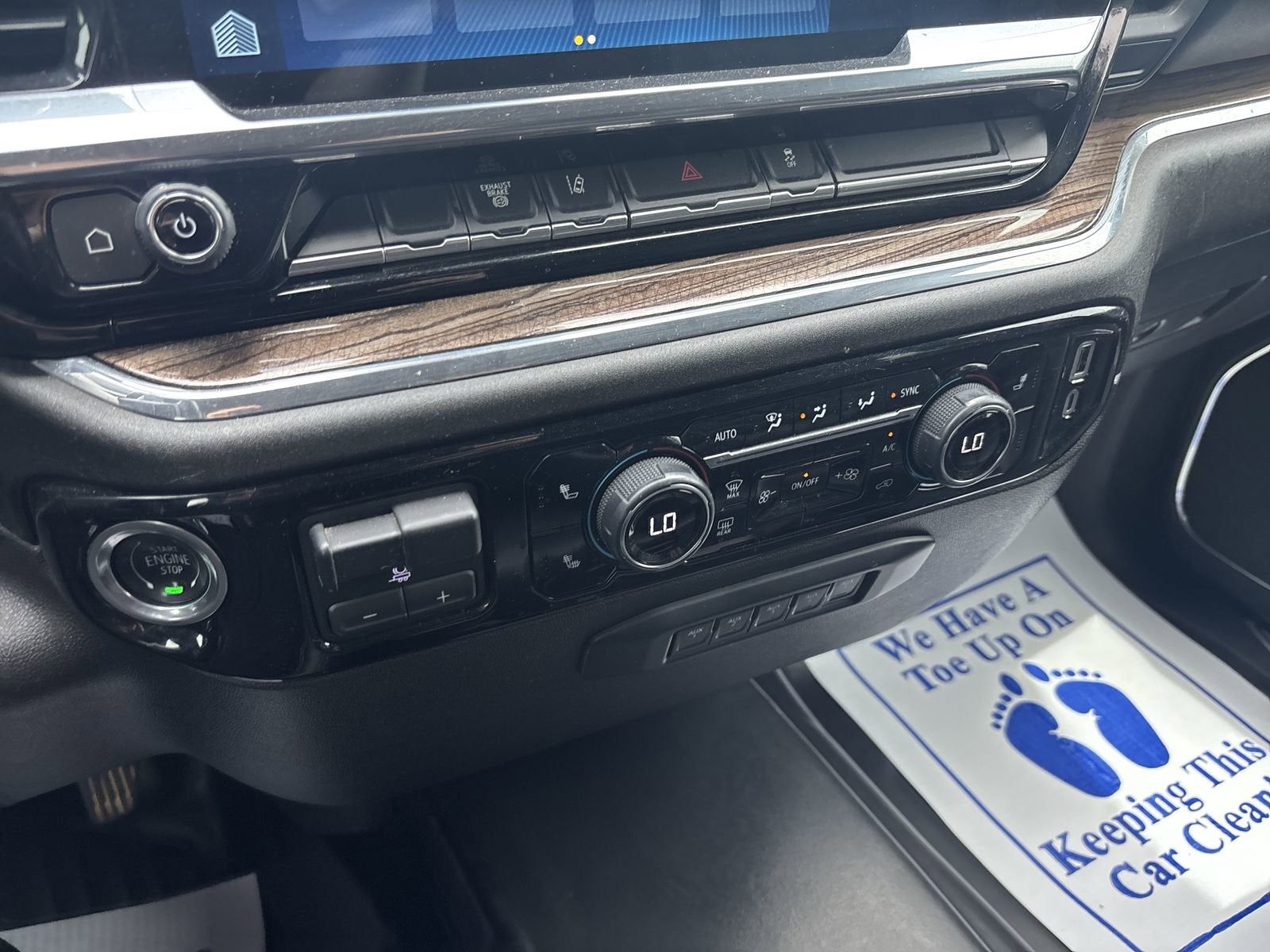 2024 Chevrolet Silverado 3500 HD Chassis Cab LT