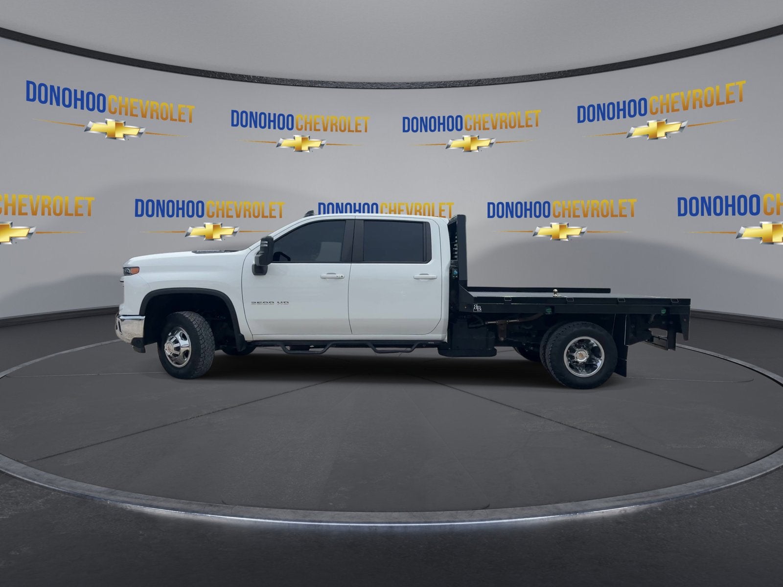 2024 Chevrolet Silverado 3500 HD Chassis Cab LT