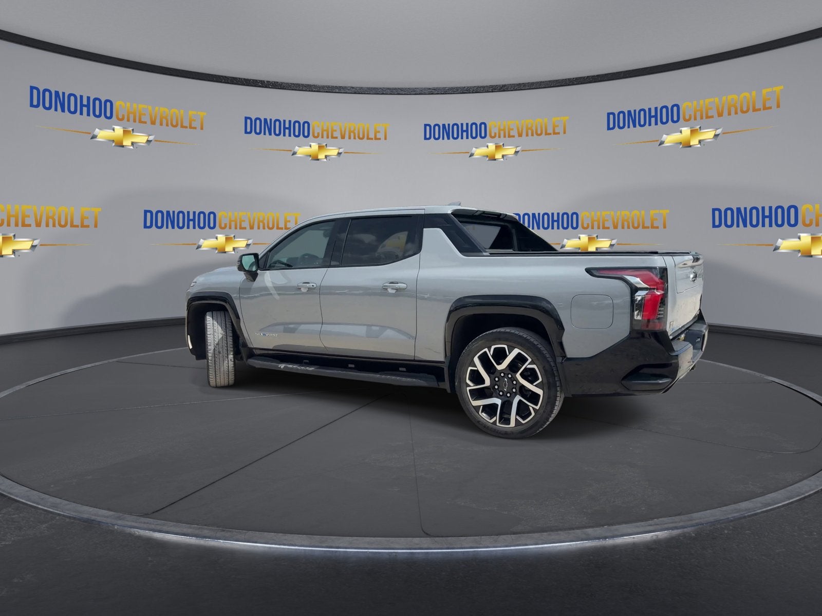 2025 Chevrolet Silverado EV RST - Max Range