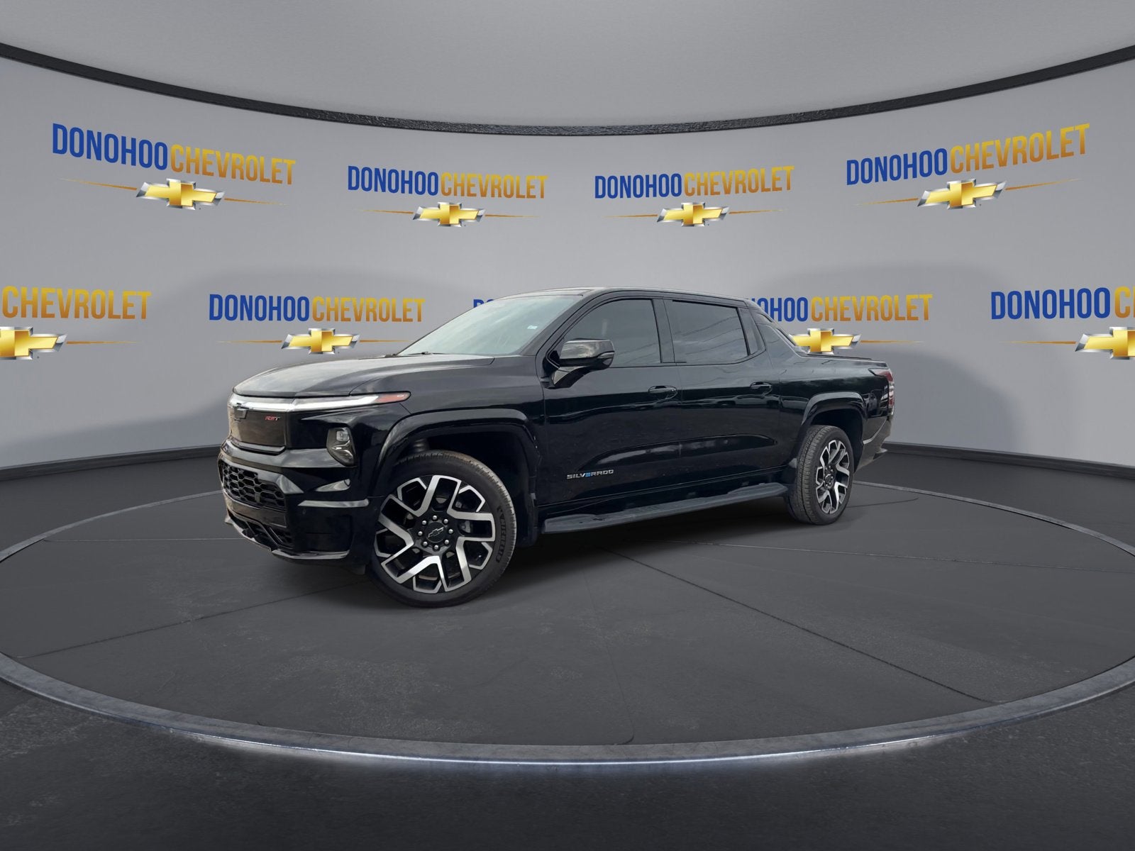 2024 Chevrolet Silverado EV RST