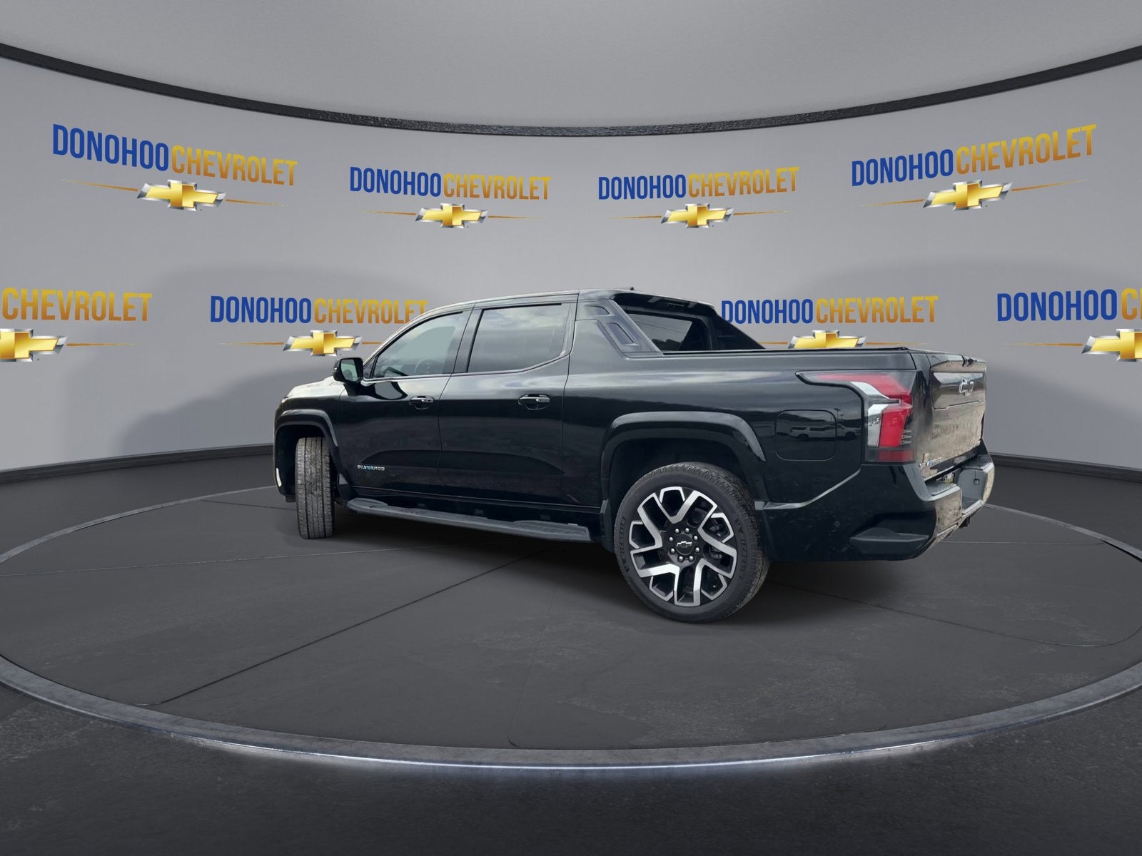 2024 Chevrolet Silverado EV RST