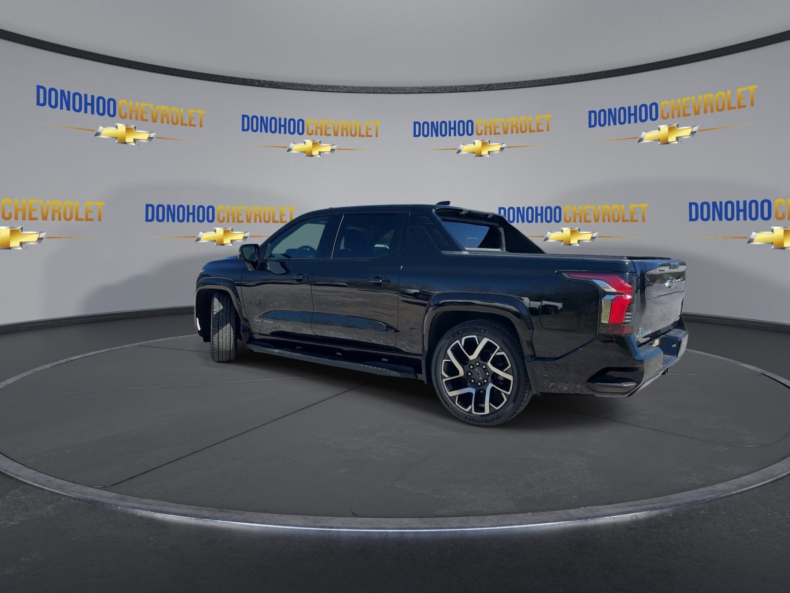2024 Chevrolet Silverado EV RST