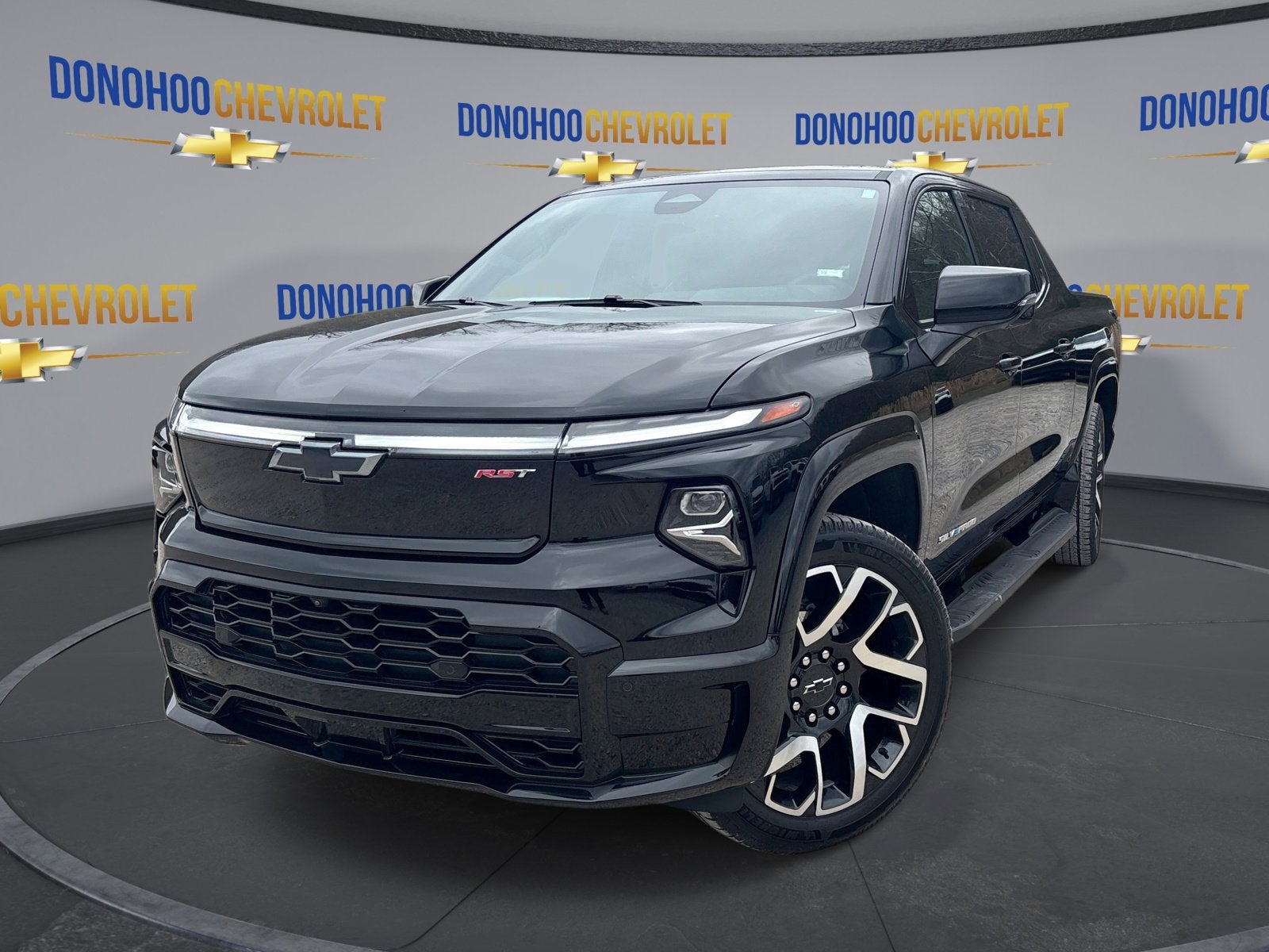 2024 Chevrolet Silverado EV RST