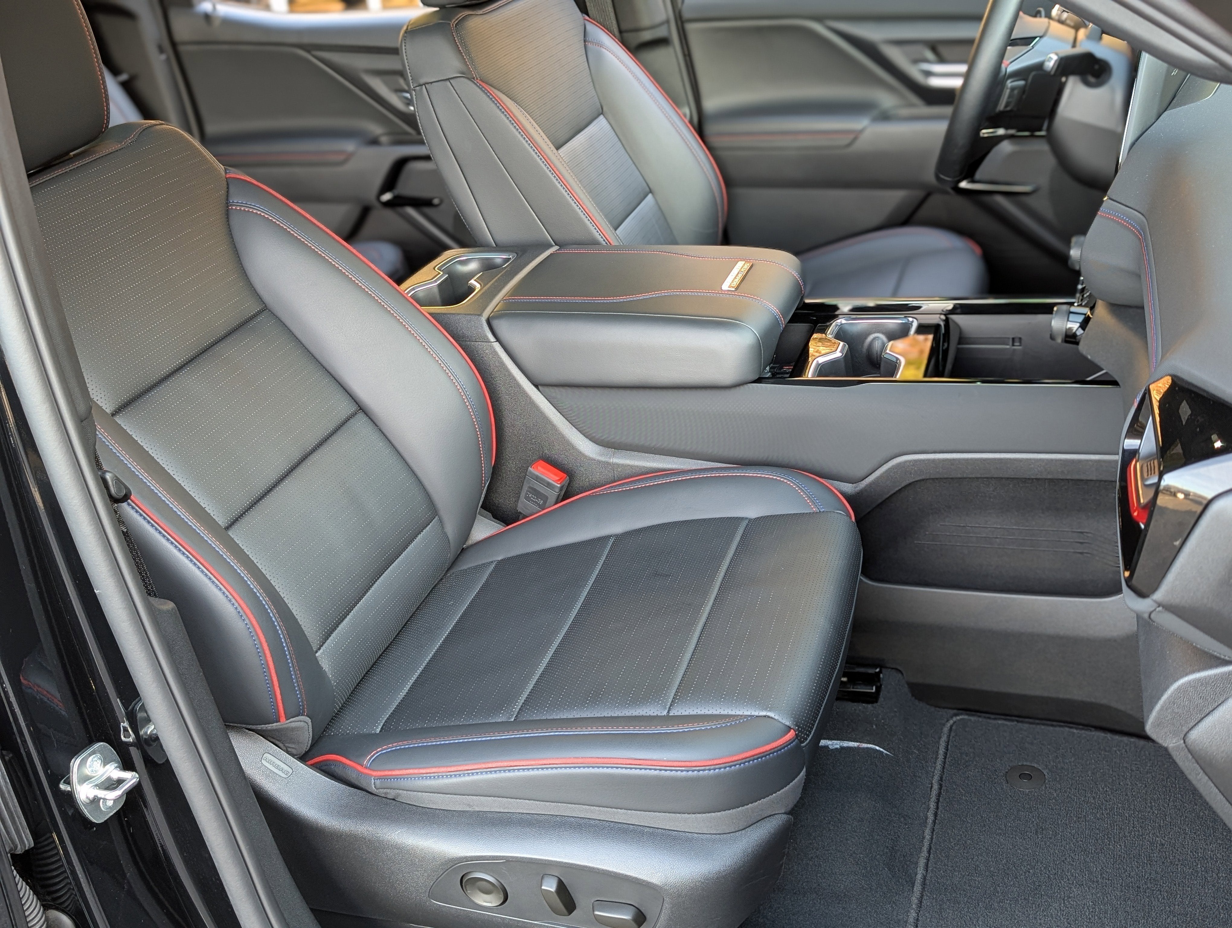 2024 Chevrolet Silverado EV RST