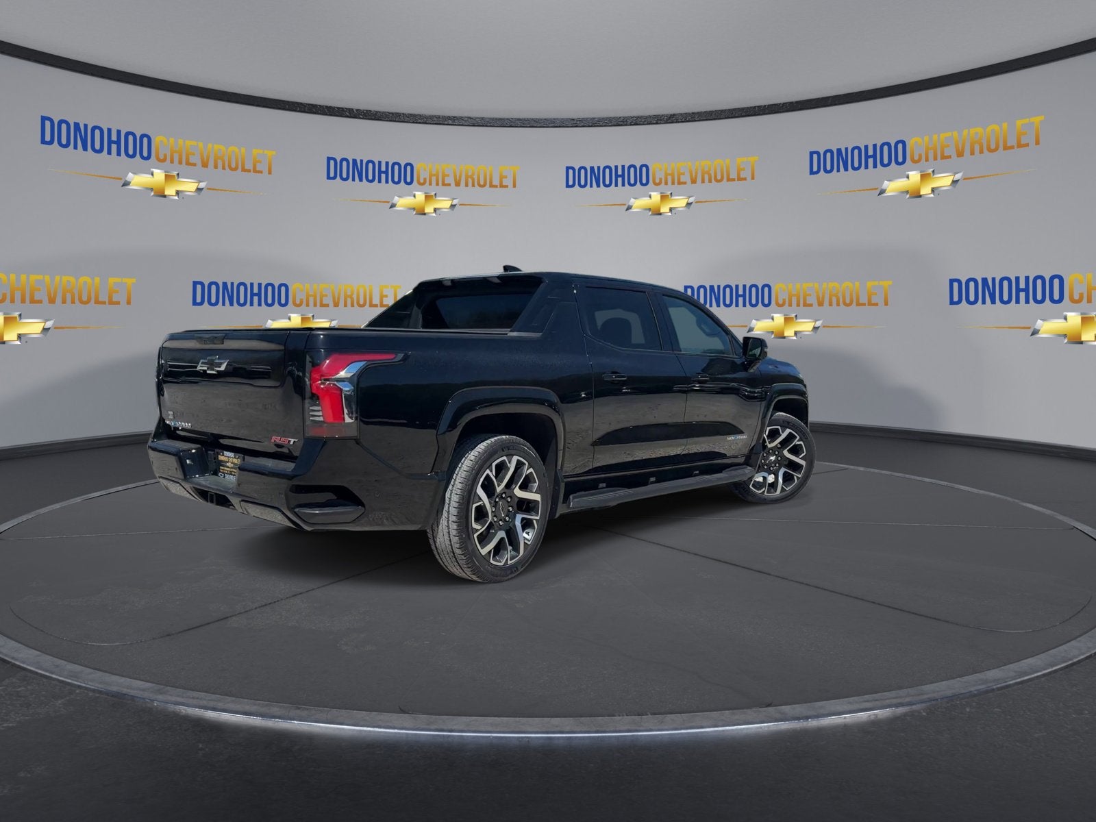 2024 Chevrolet Silverado EV RST