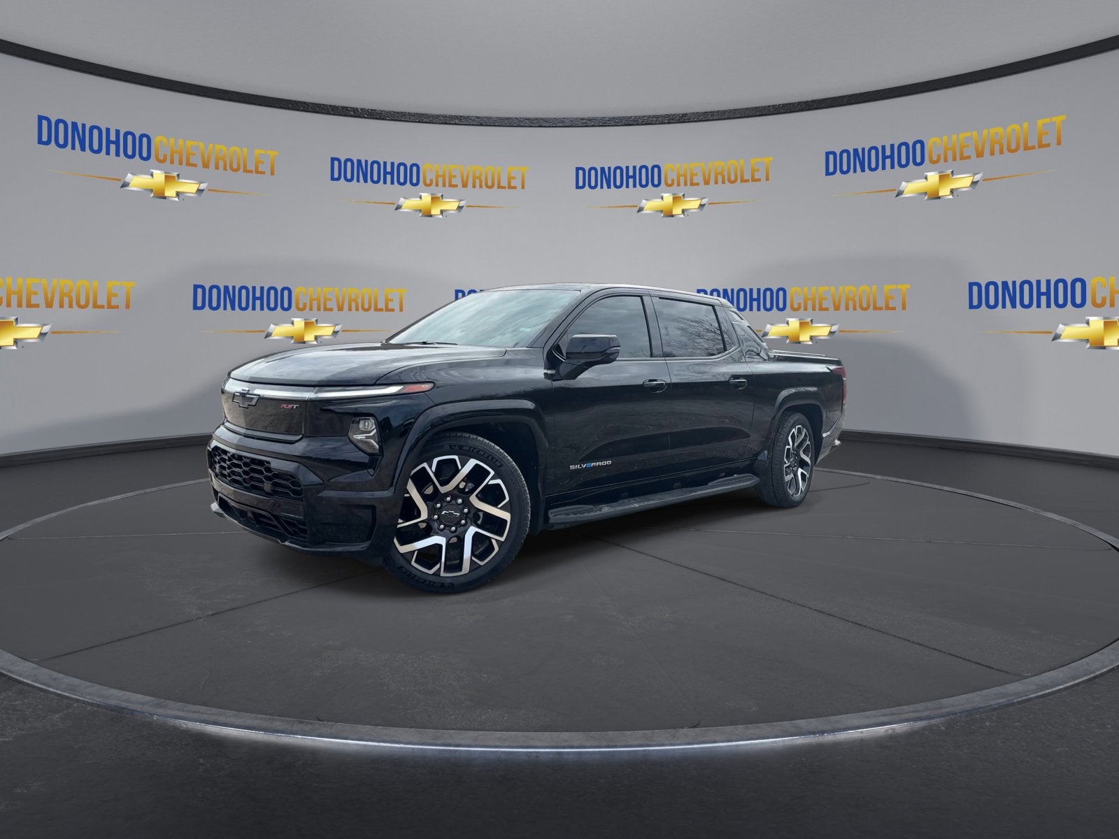 2024 Chevrolet Silverado EV RST