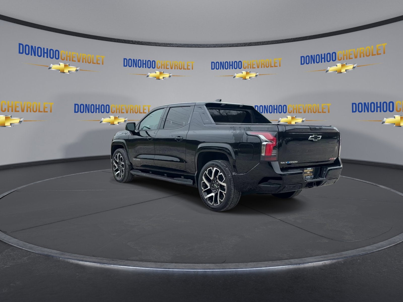 2024 Chevrolet Silverado EV RST