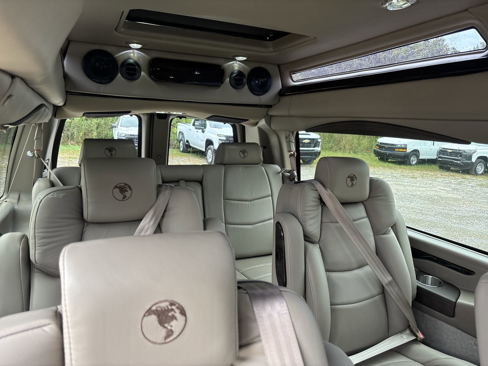 2025 Chevrolet Express Cargo 2500 WT