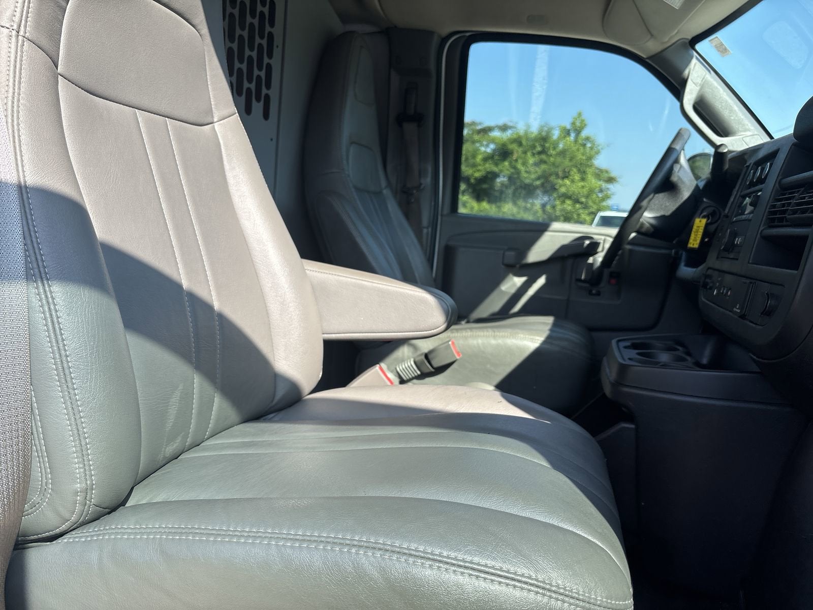 2018 Chevrolet Express Cargo 2500 GRAY