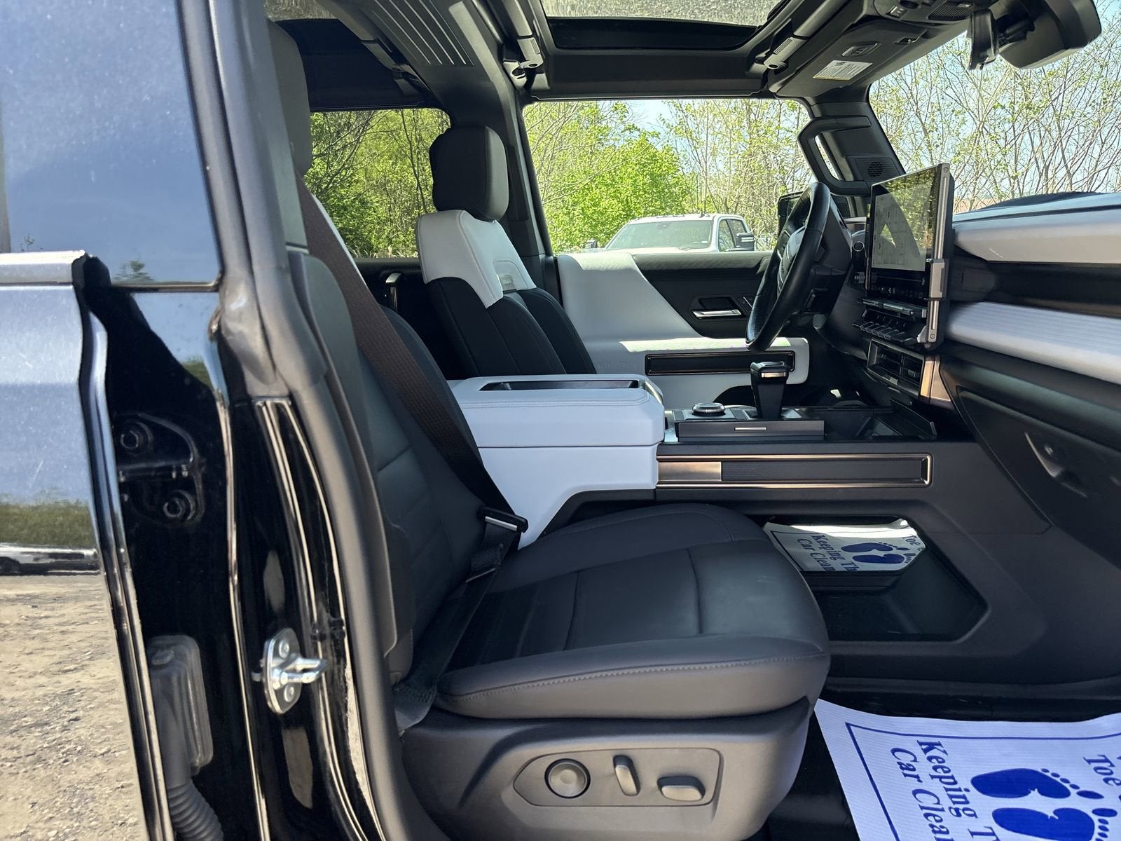 2024 GMC HUMMER EV SUV 2X