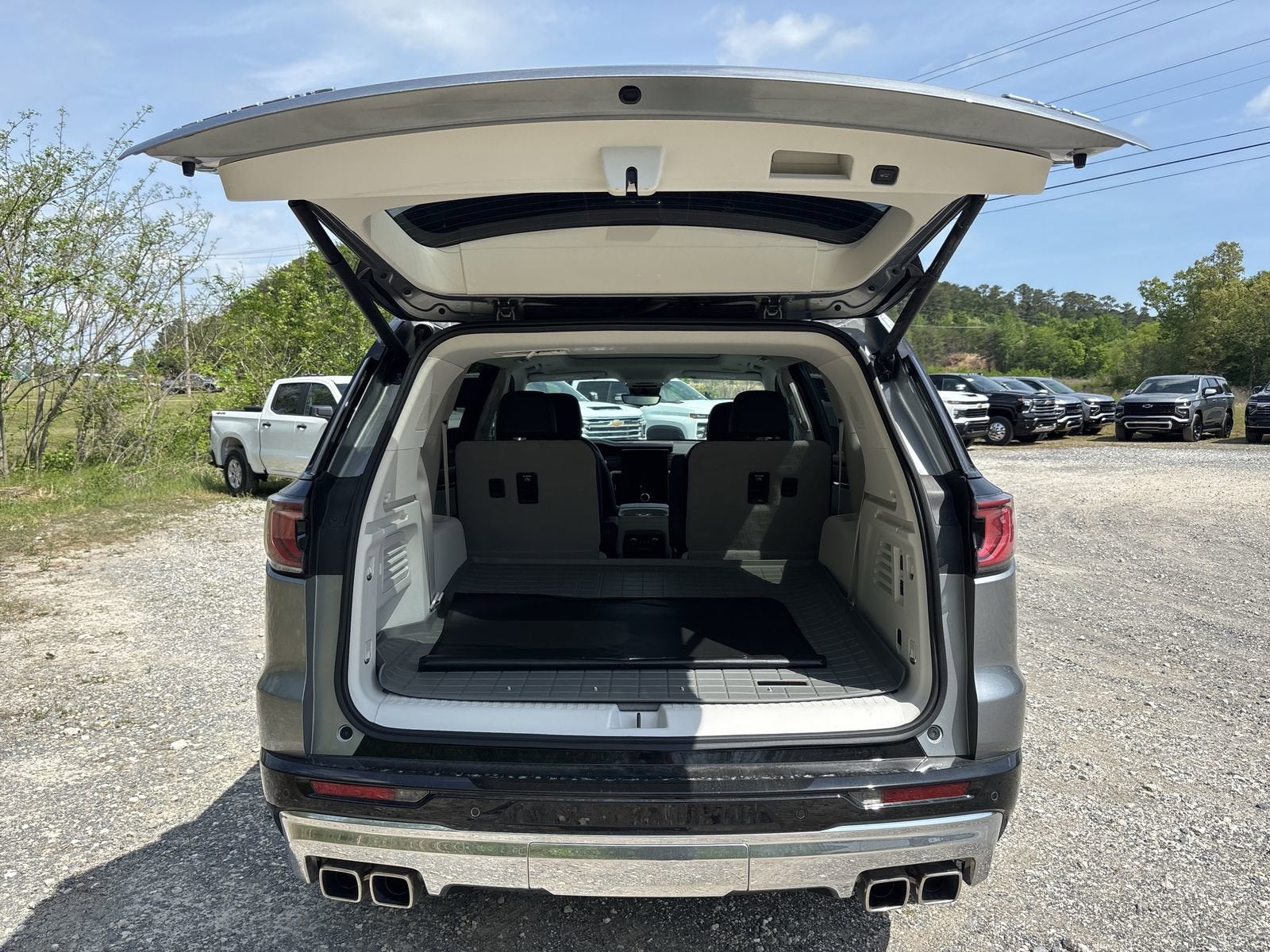 2024 GMC Acadia Denali