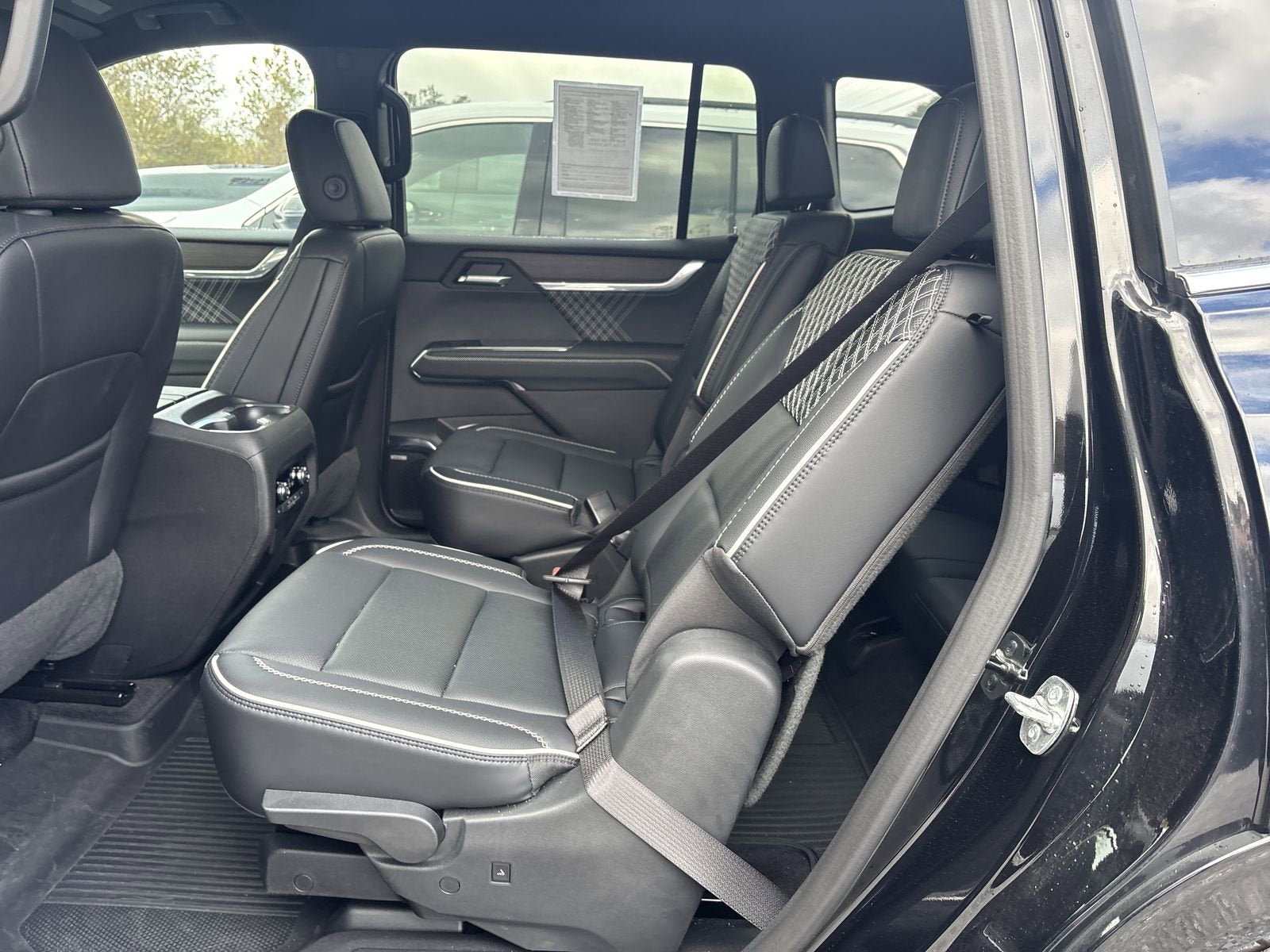 2025 GMC Acadia Denali