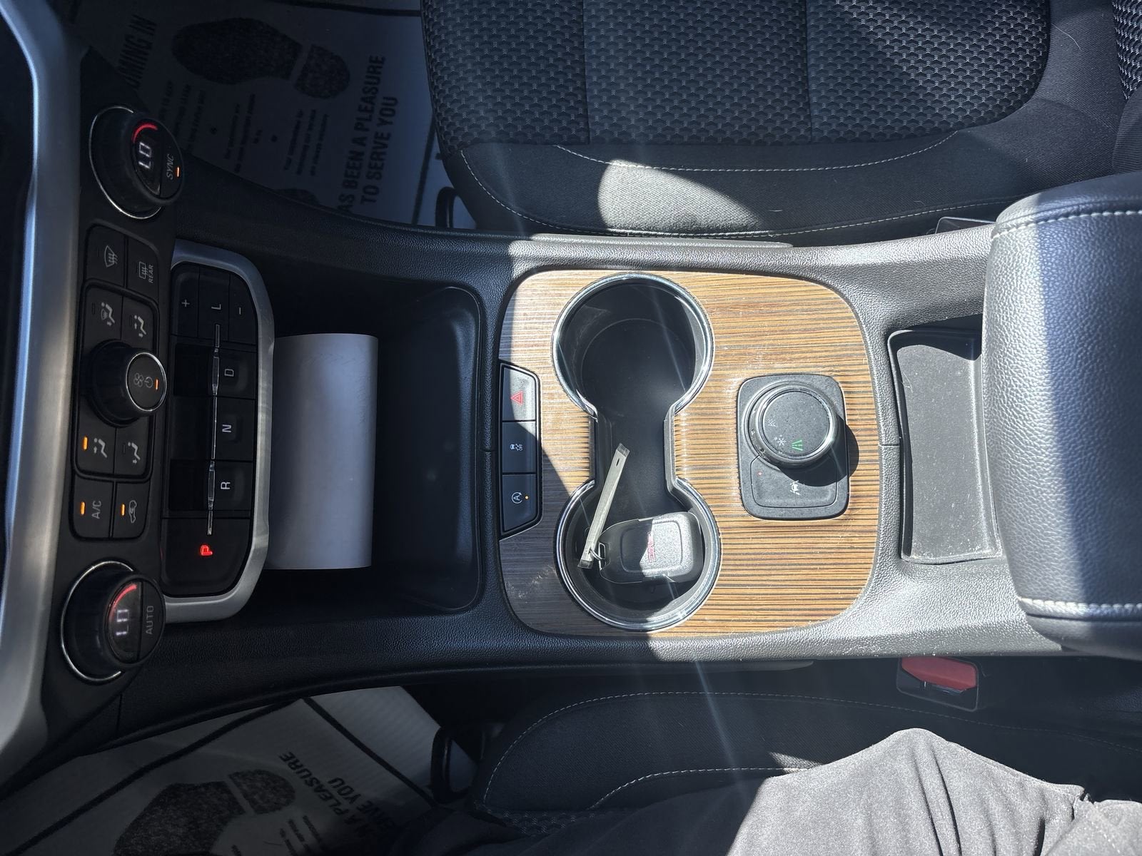 2023 GMC Acadia SLE