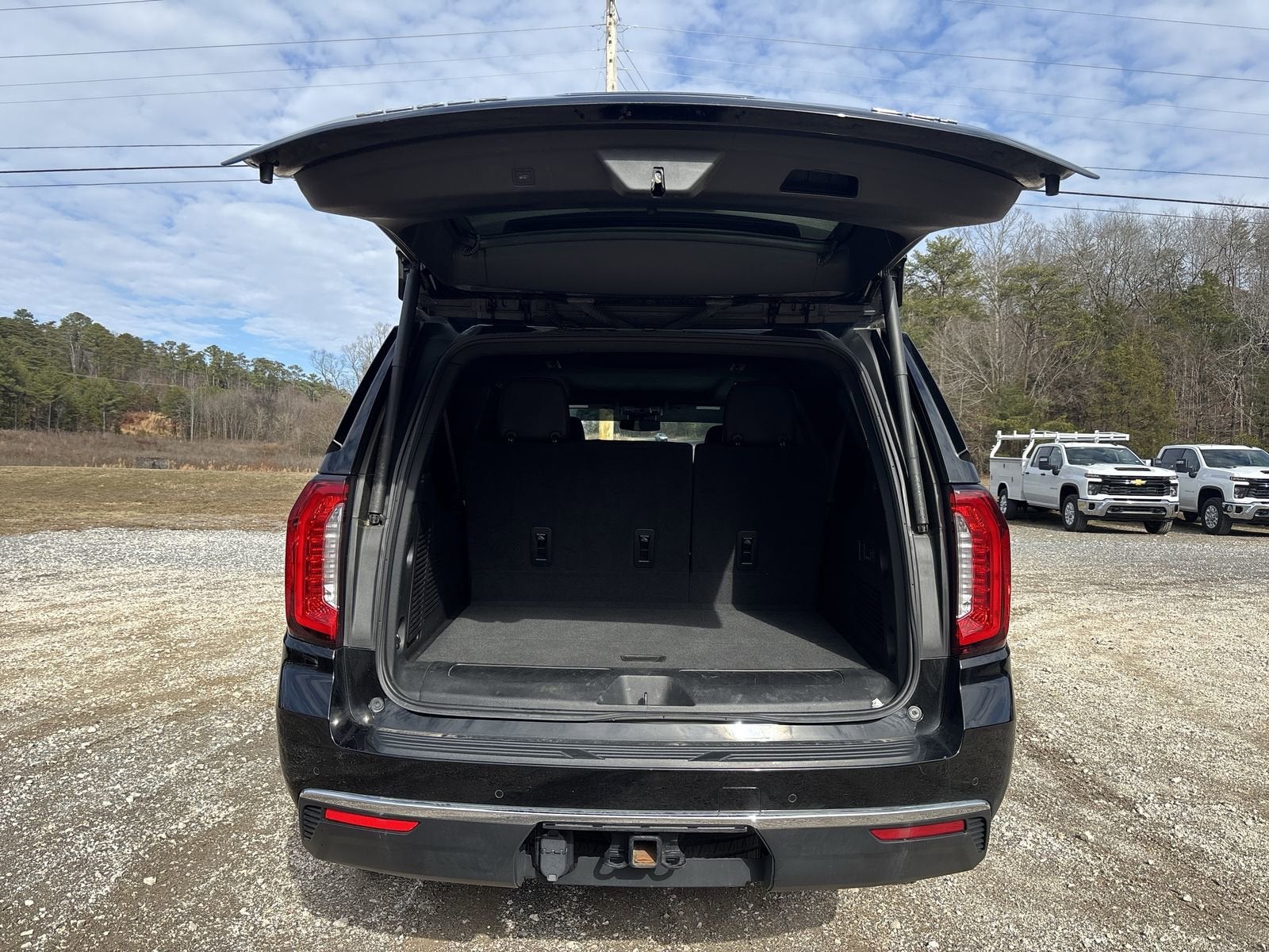 2023 GMC Yukon XL SLT