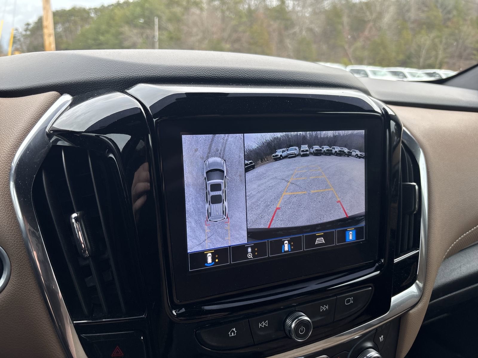 2023 Chevrolet Traverse Premier