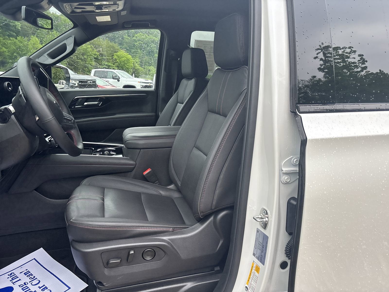 2025 Chevrolet Tahoe RST