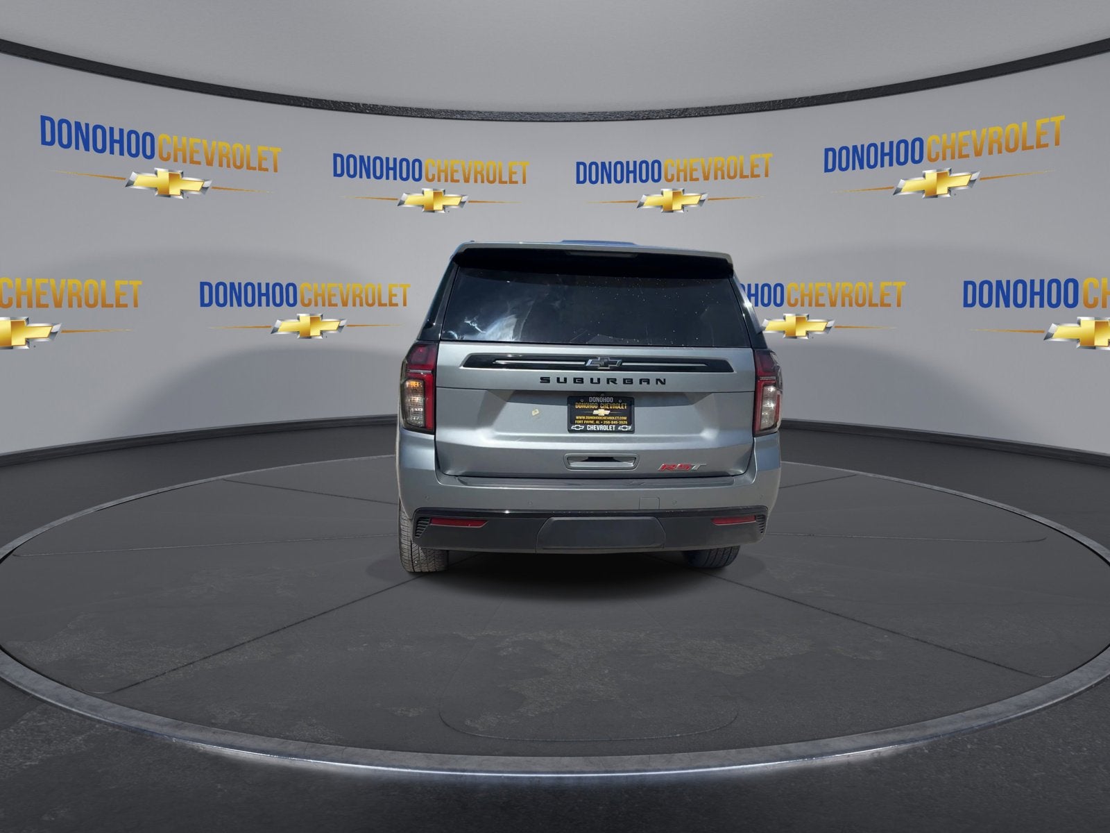 2023 Chevrolet Suburban RST