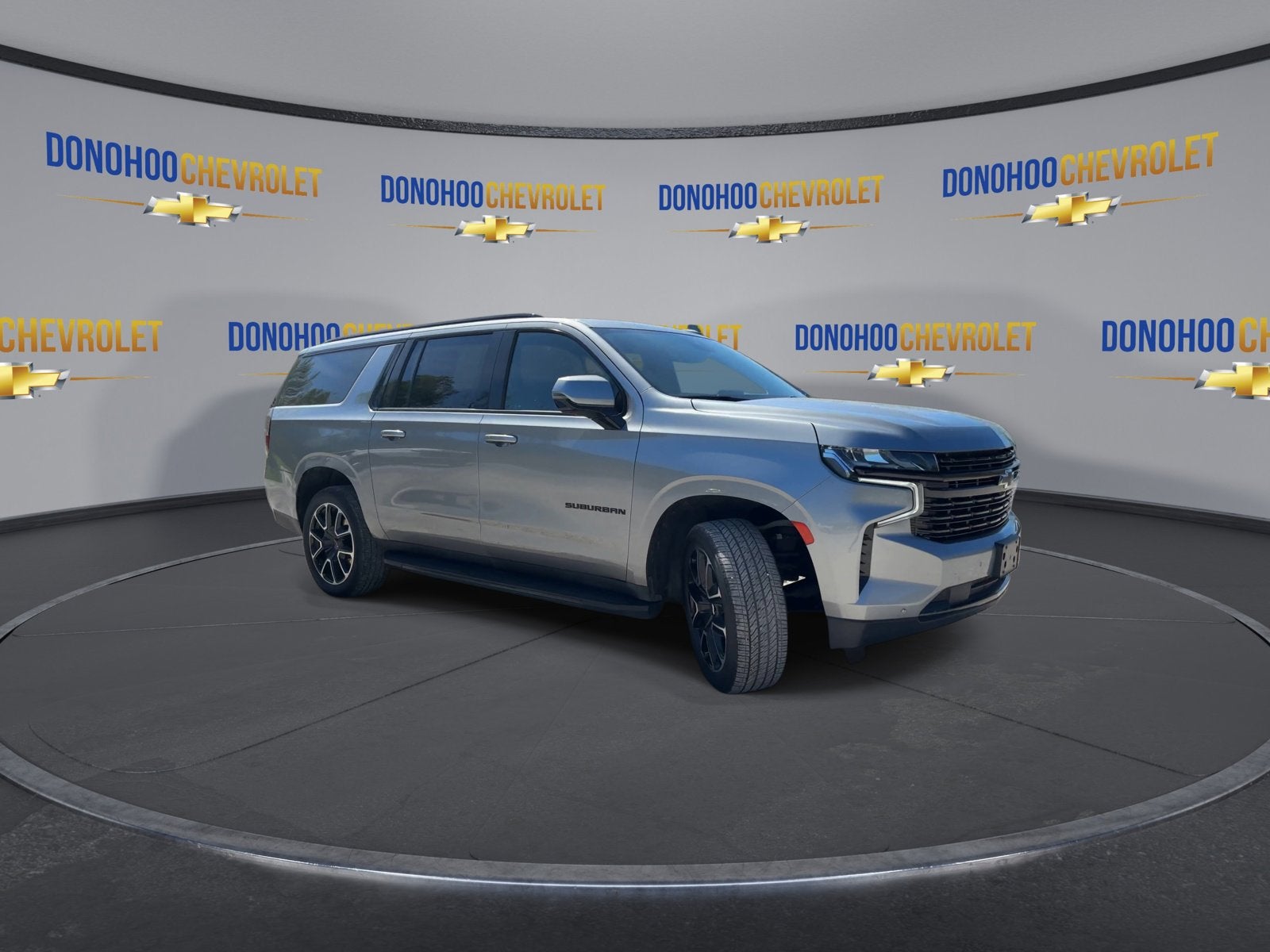 2023 Chevrolet Suburban RST