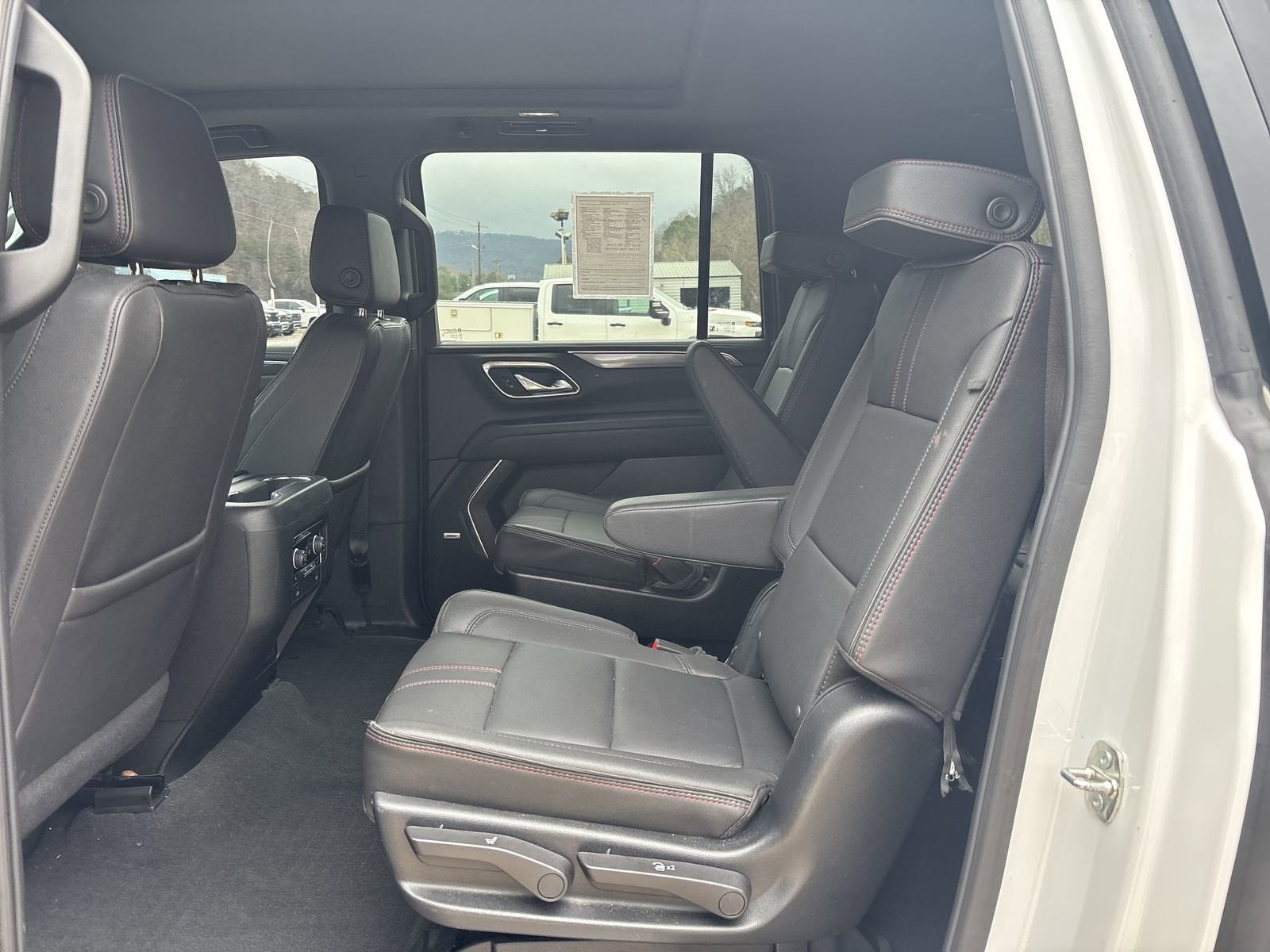 2024 Chevrolet Suburban RST