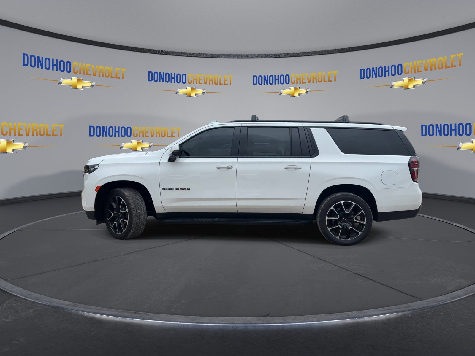 2024 Chevrolet Suburban RST