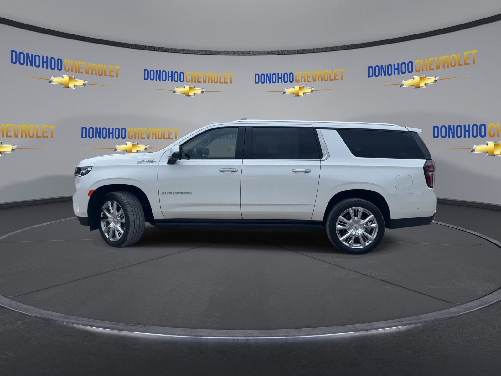 2024 Chevrolet Suburban High Country
