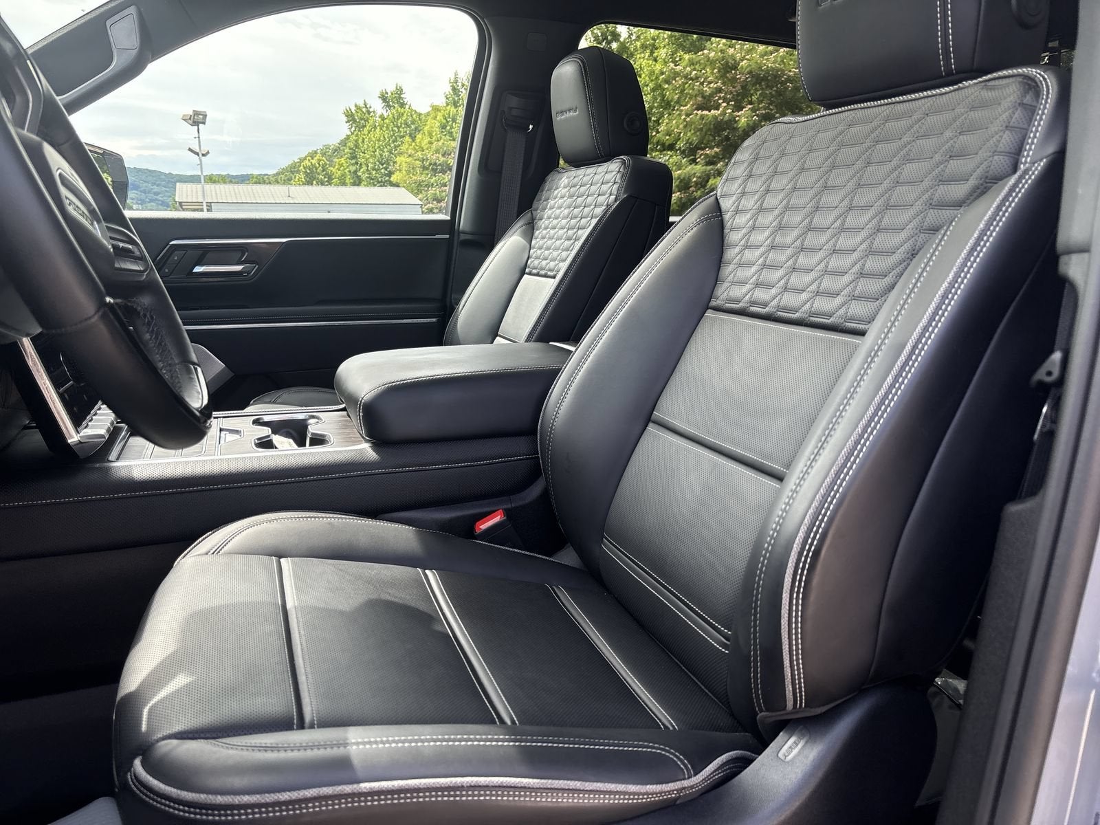 2024 GMC Sierra EV Denali Edition 1
