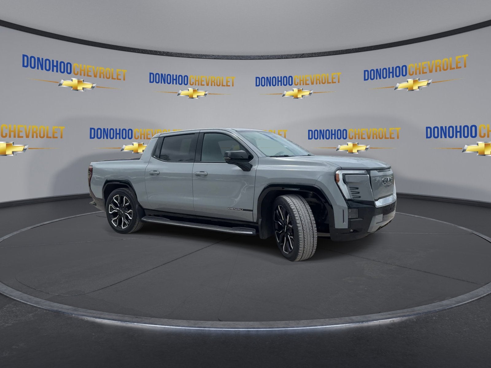 2024 GMC Sierra EV Denali Edition 1