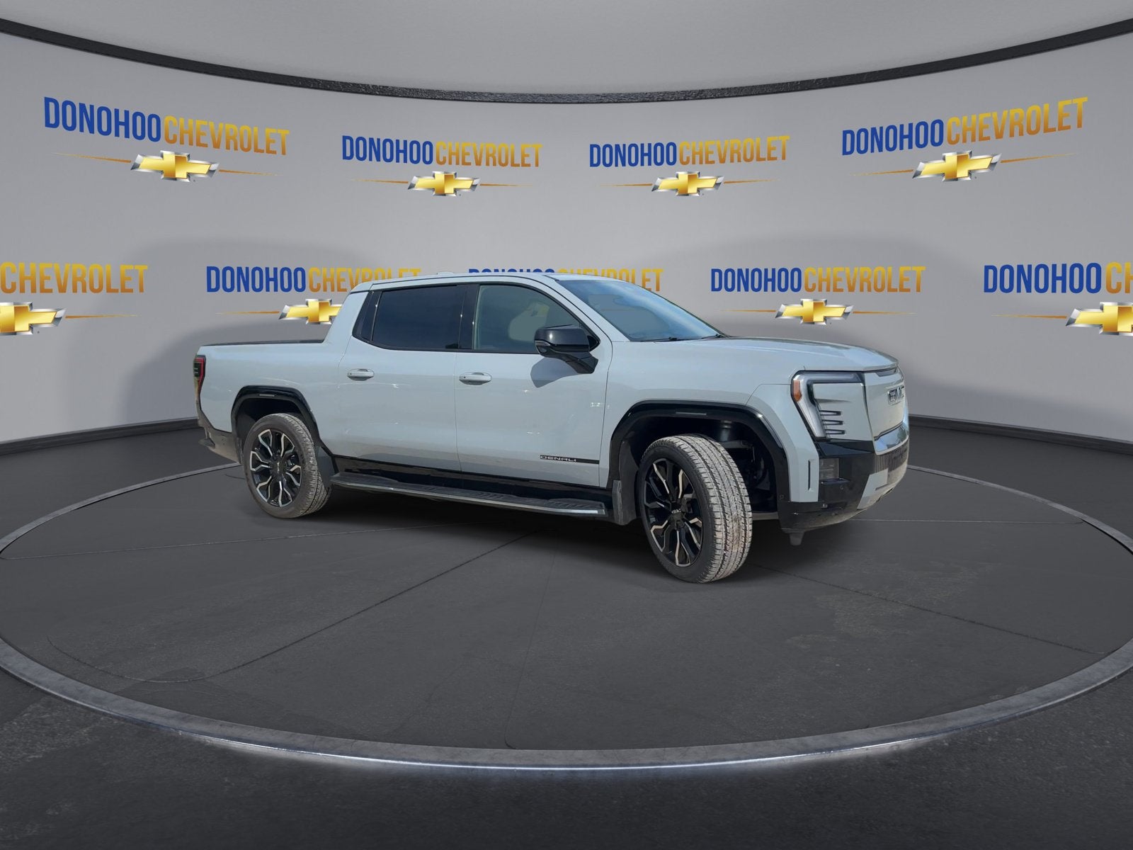 2024 GMC Sierra EV Denali Edition 1