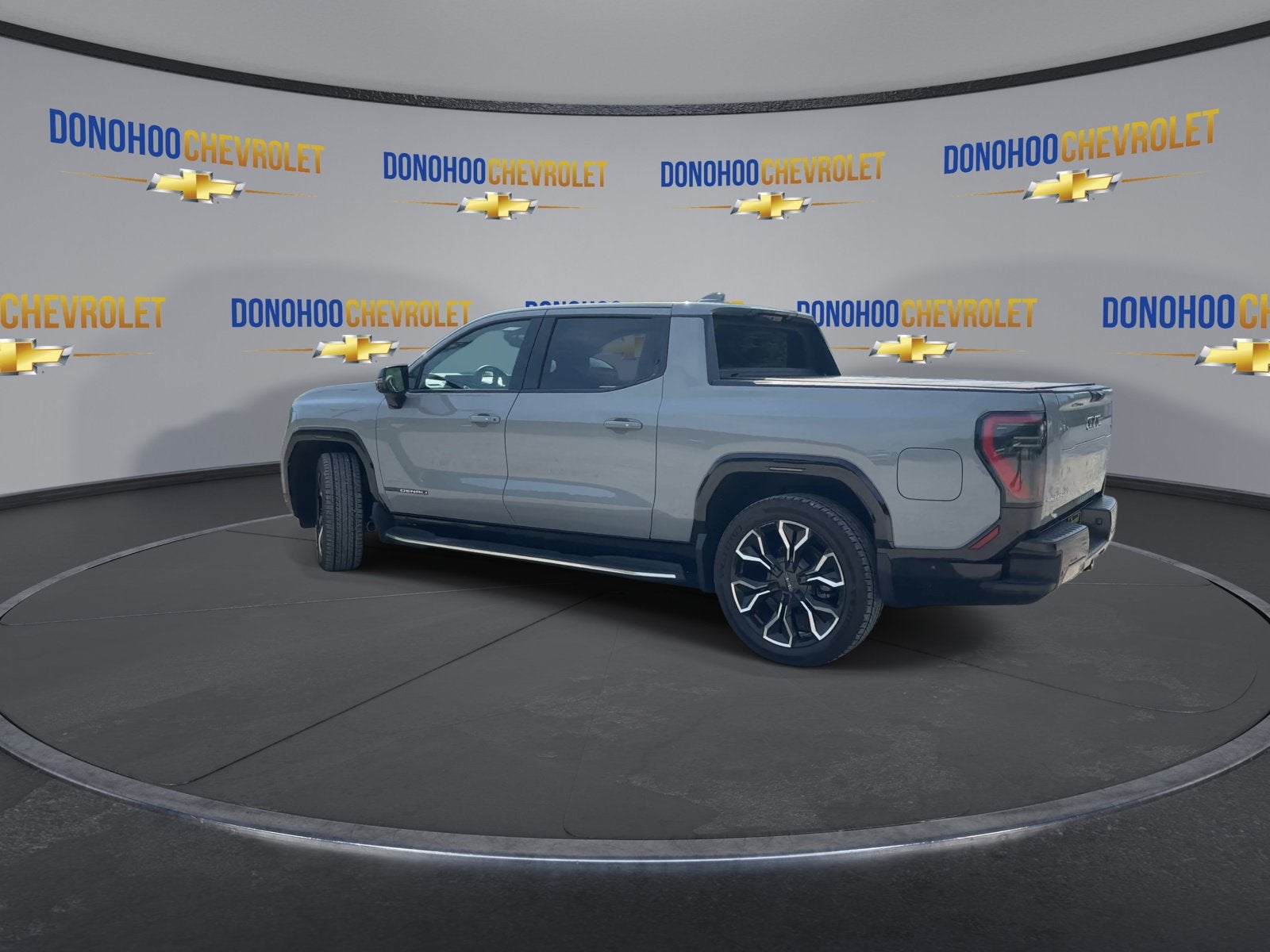 2024 GMC Sierra EV Denali Edition 1