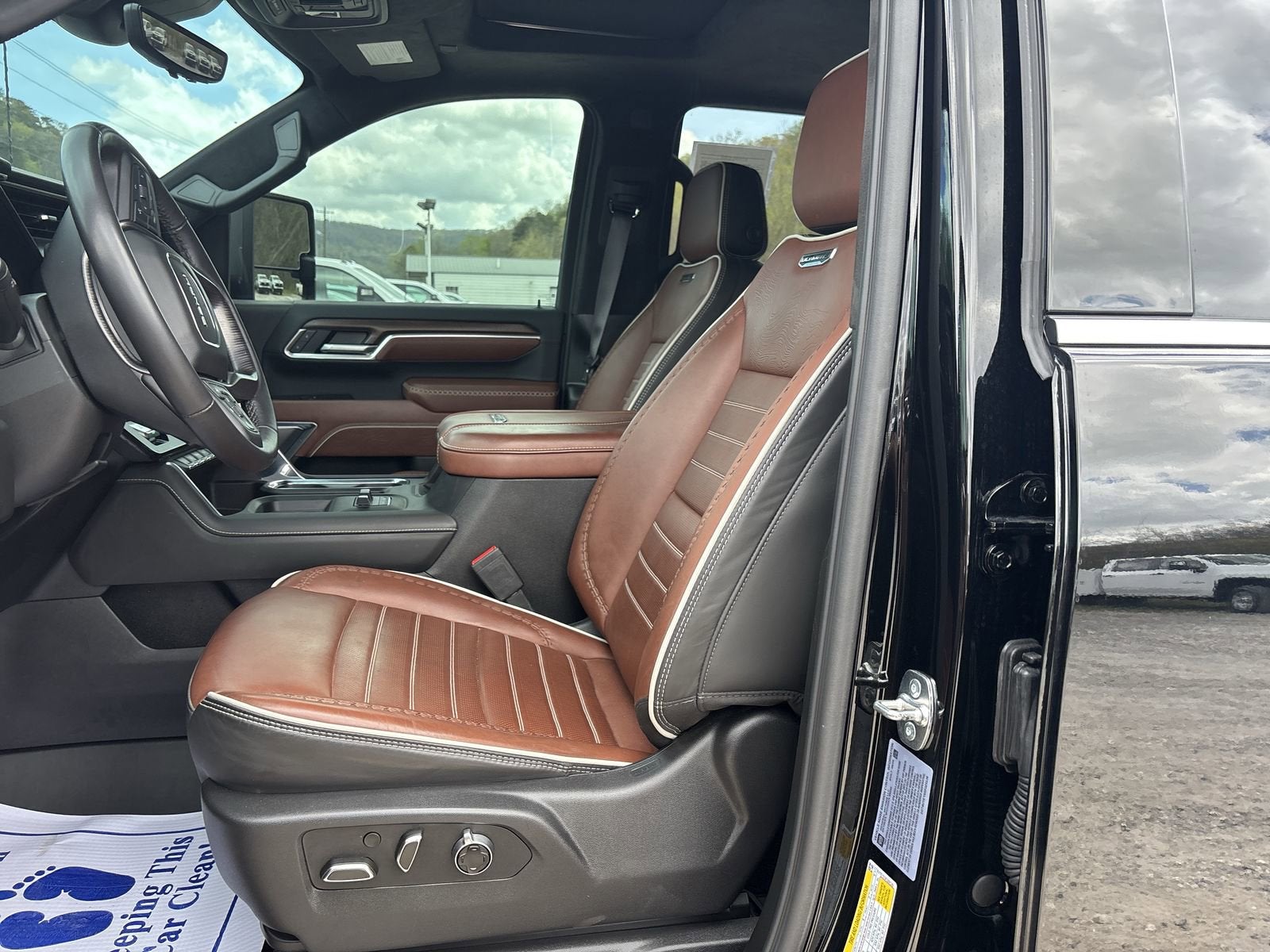 2025 GMC Sierra 3500 HD Denali Ultimate