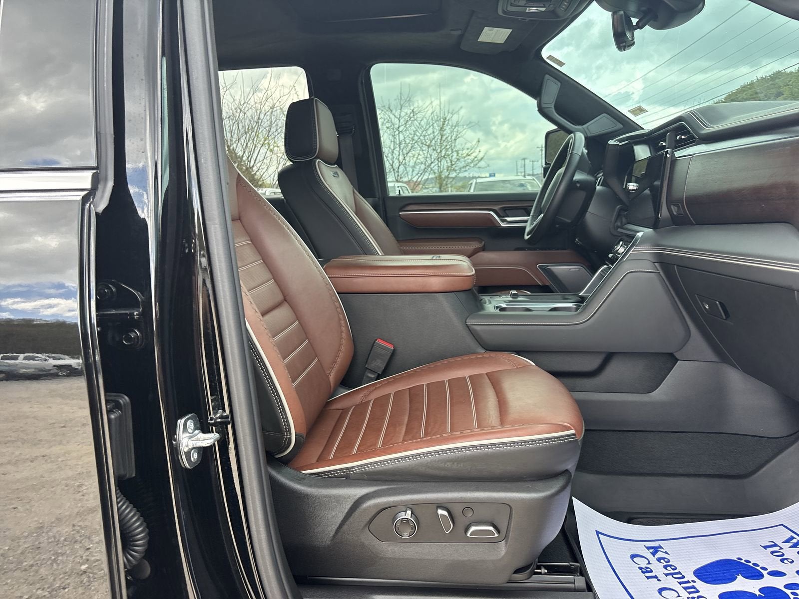 2025 GMC Sierra 3500 HD Denali Ultimate