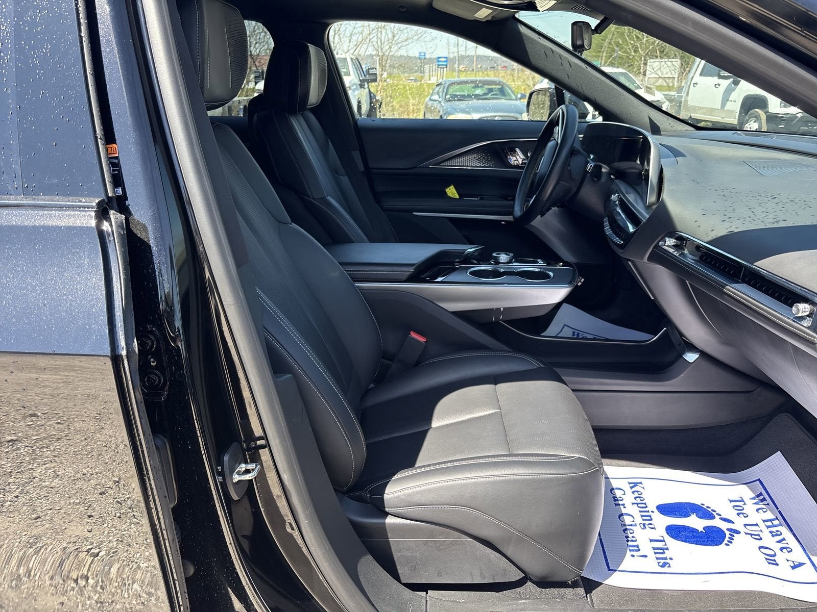 2023 Cadillac LYRIQ Luxury