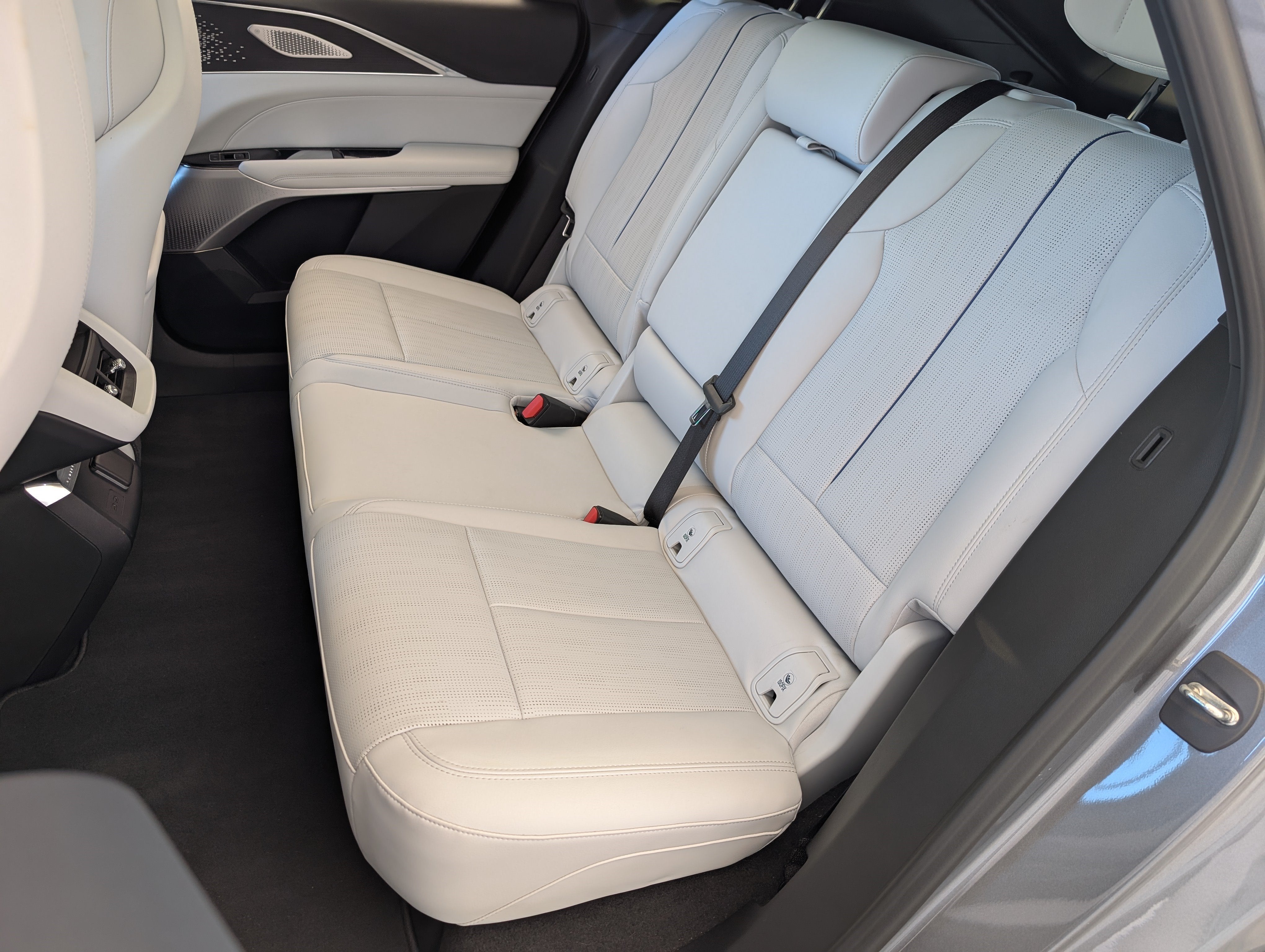 2023 Cadillac LYRIQ Luxury