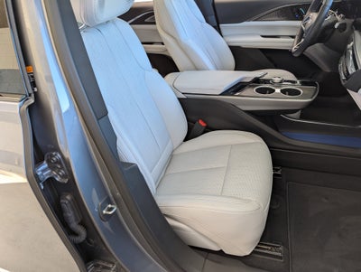 2023 Cadillac LYRIQ Luxury
