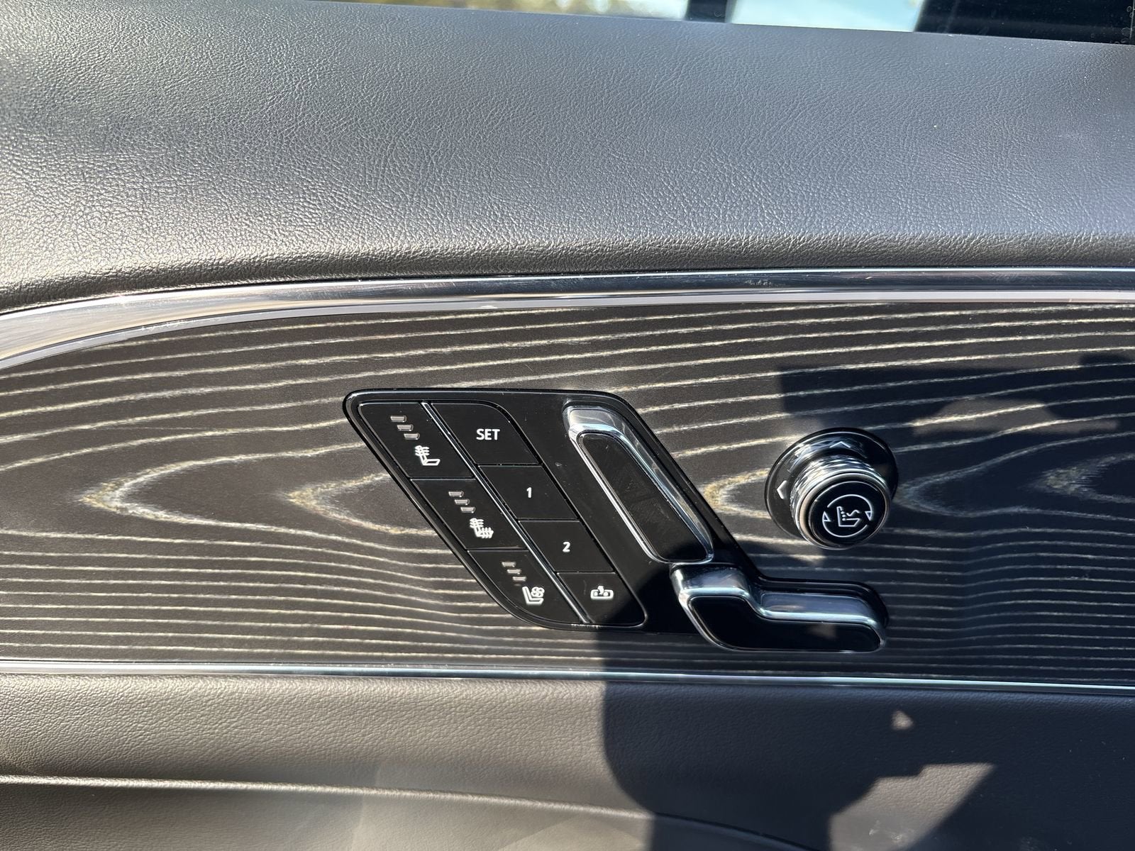 2024 Cadillac LYRIQ Sport 3