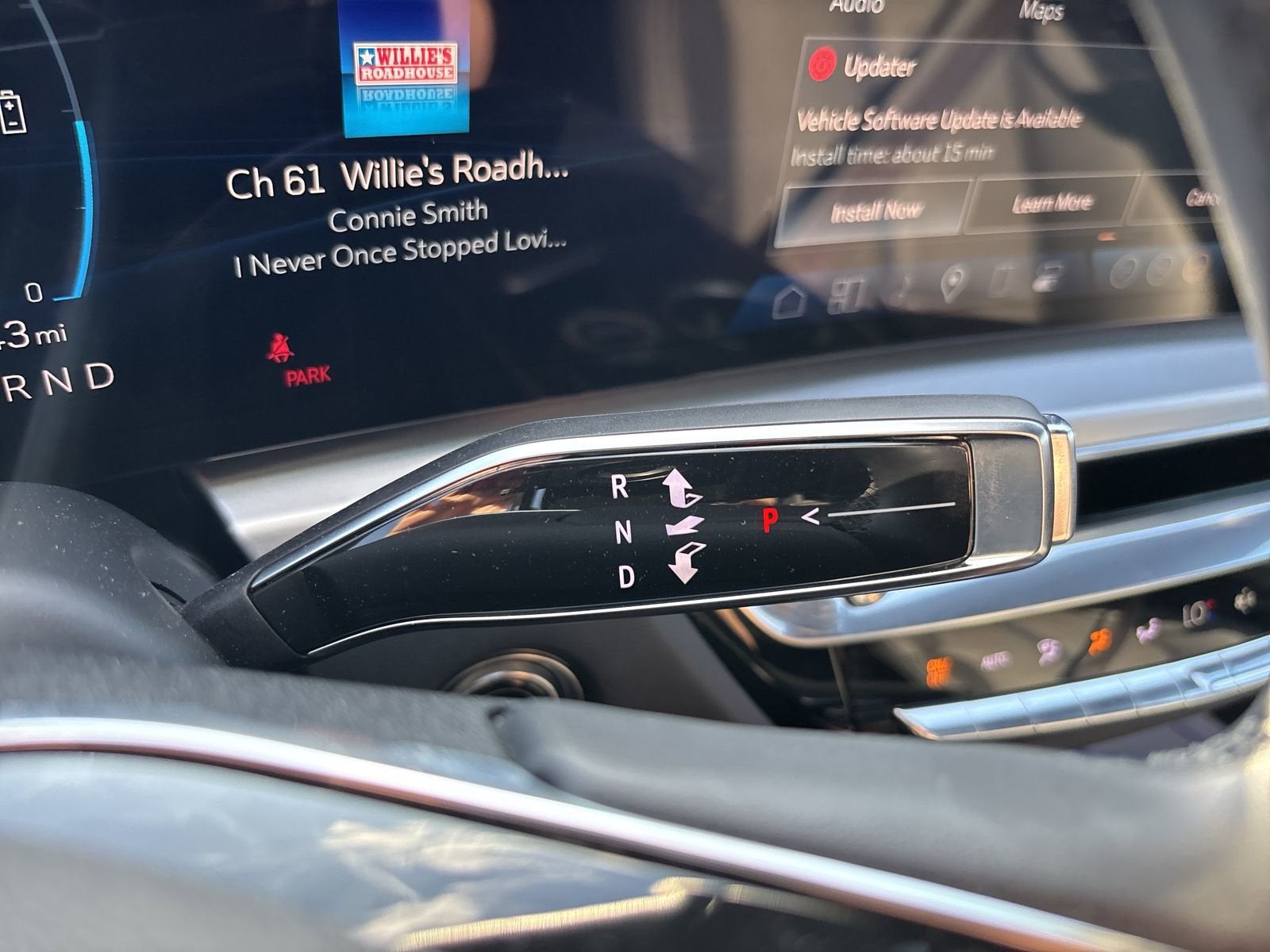 2024 Cadillac LYRIQ Sport 3