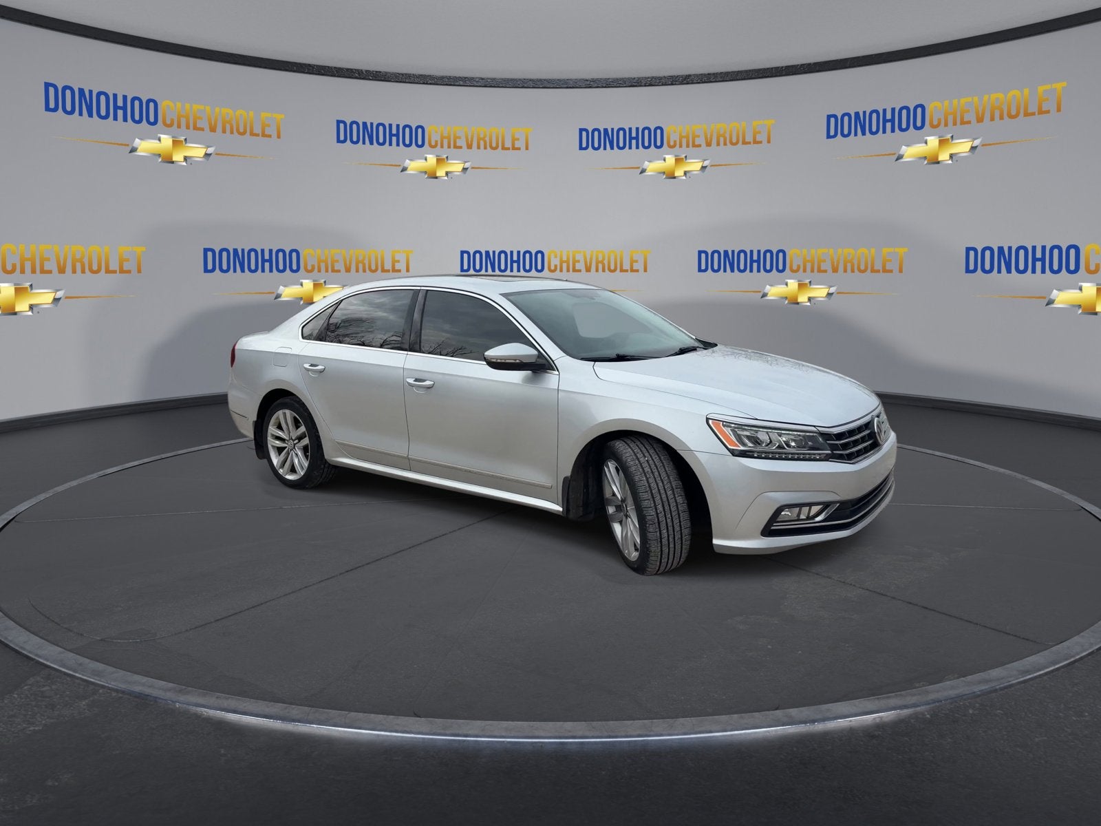 2016 Volkswagen Passat 1.8T SEL Premium