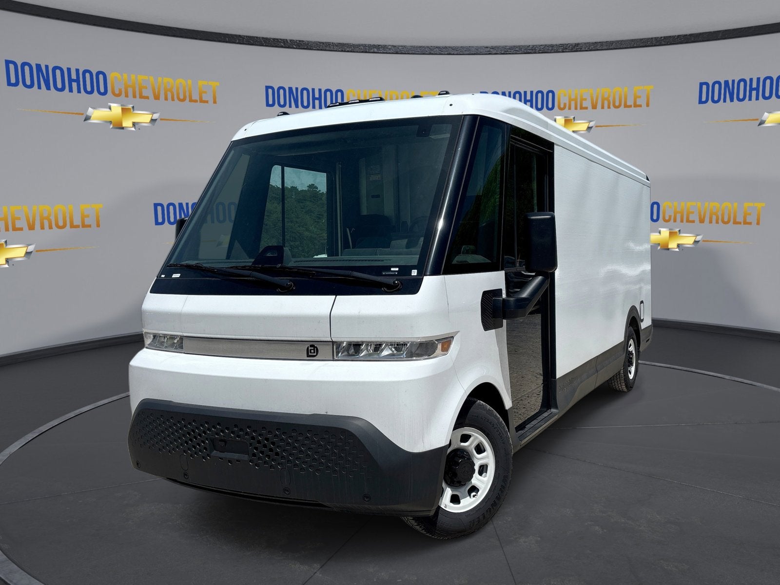 2024 BrightDrop Zevo 600 EJY