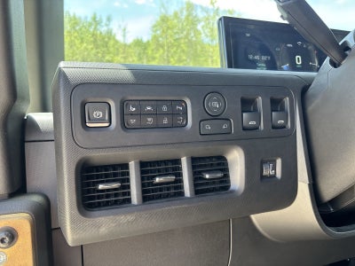 2024 BrightDrop Zevo 600 EJY