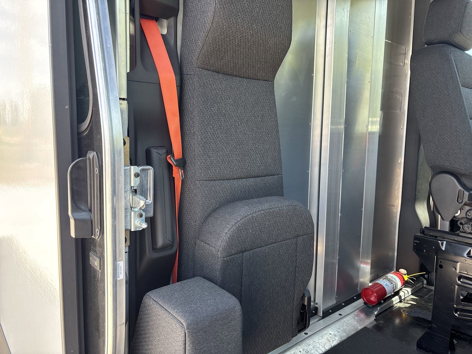 2024 BrightDrop Zevo 600 EJY