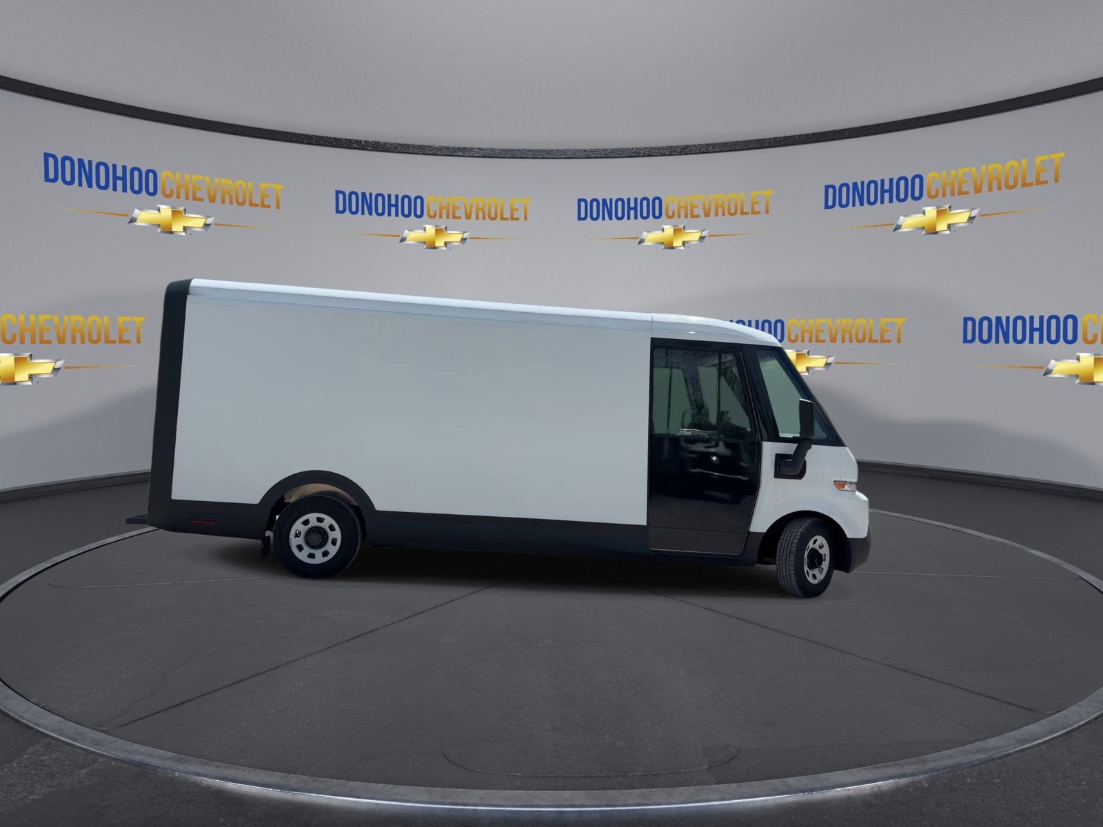 2024 BrightDrop Zevo 600 EJY