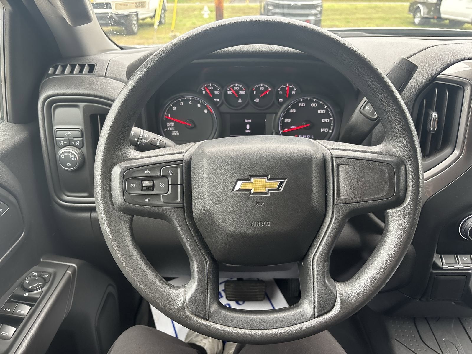 2024 Chevrolet Silverado 1500 Custom