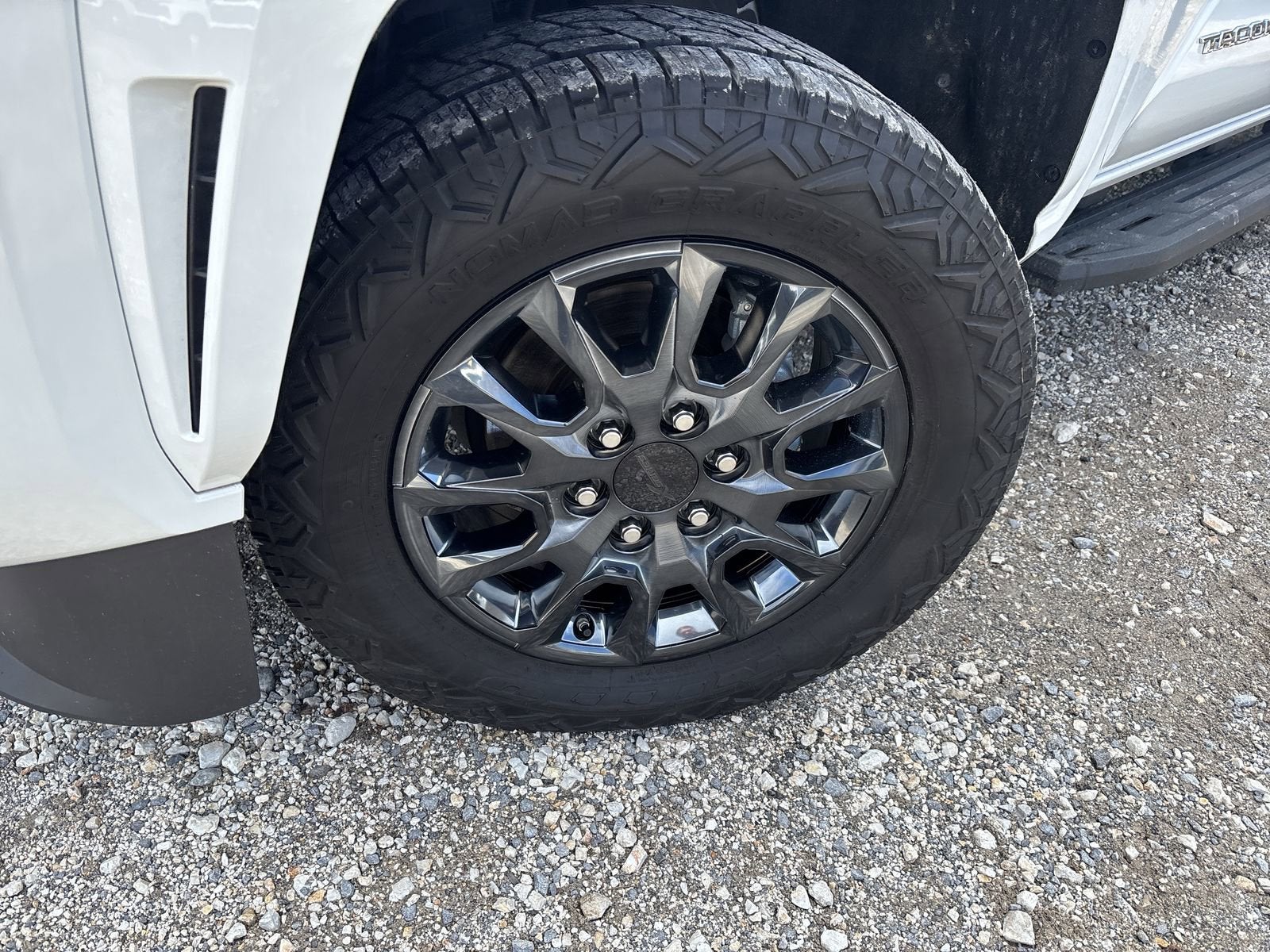 2024 Toyota Tacoma 4WD SR5