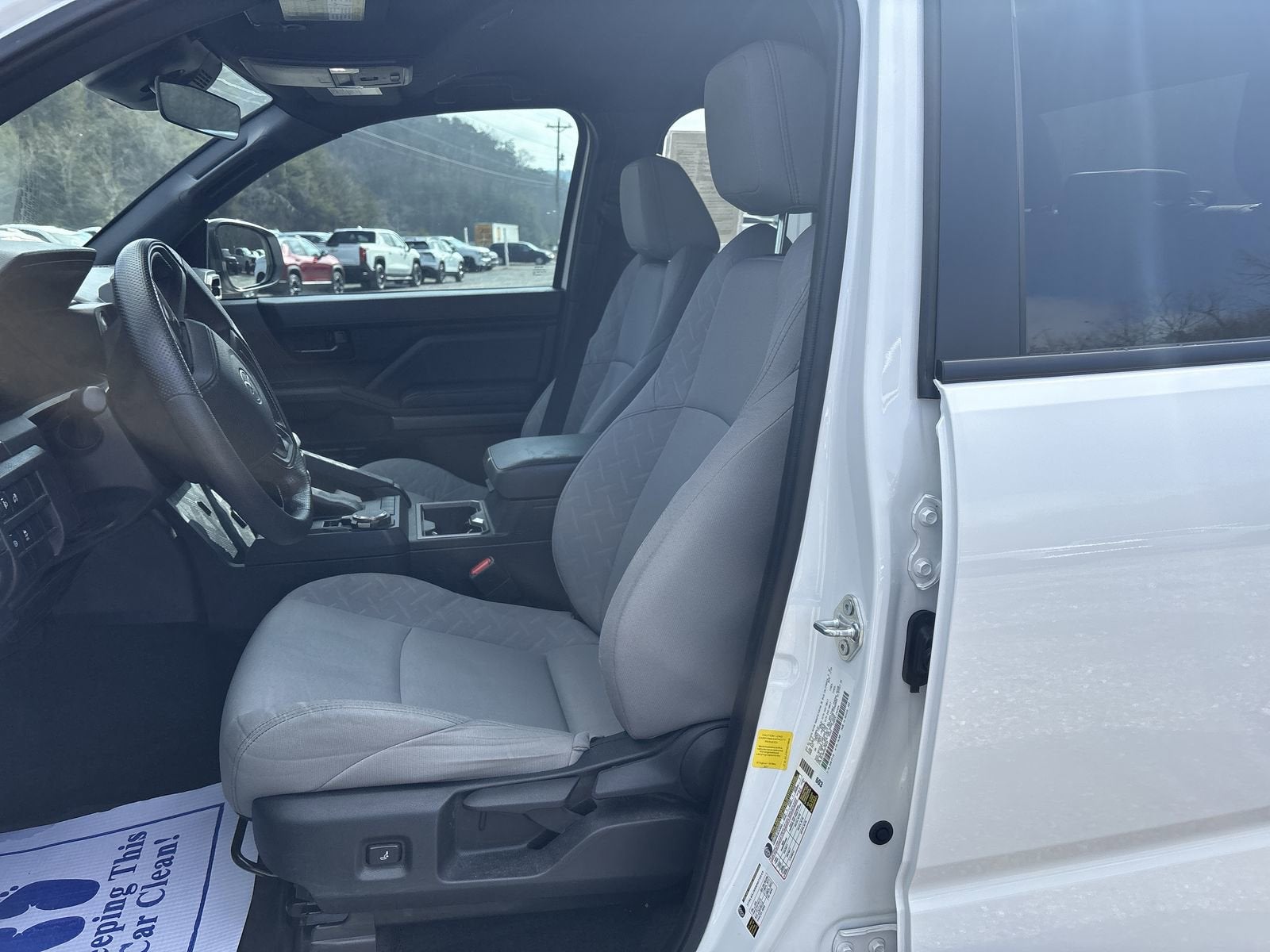 2024 Toyota Tacoma 4WD SR5