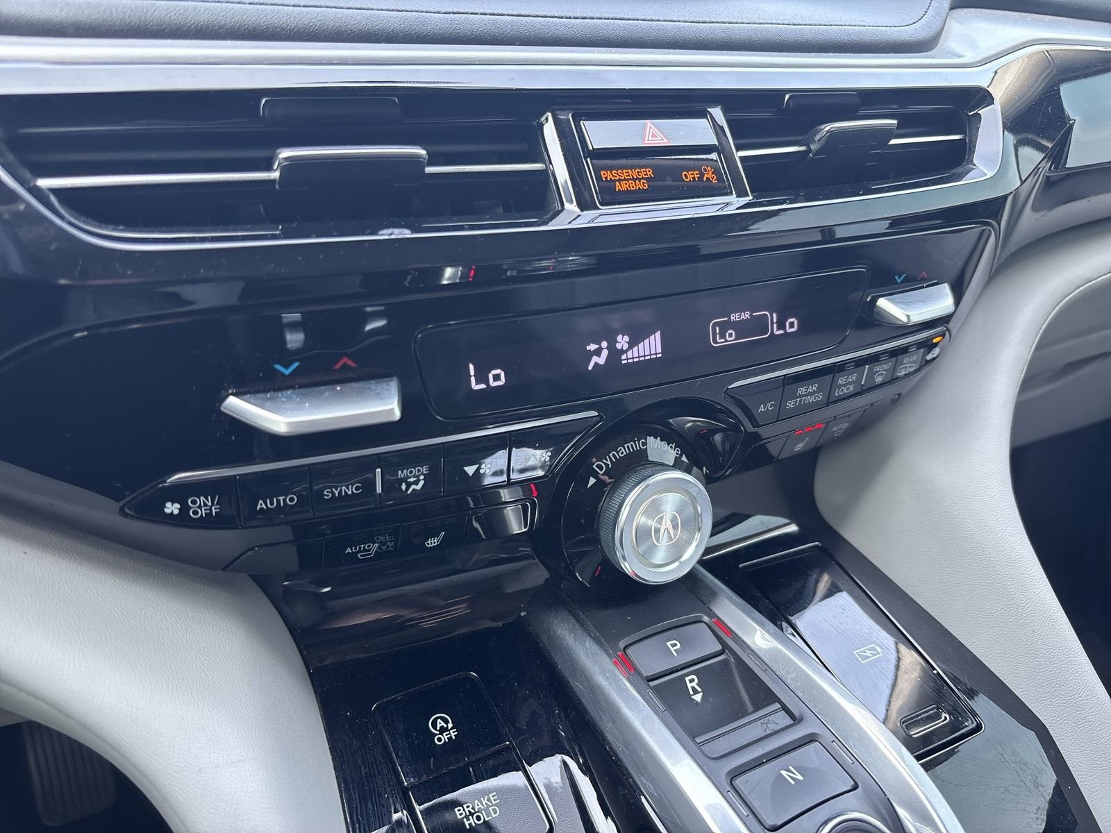 2023 Acura MDX w/Technology Package