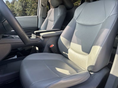 2022 Toyota Sienna XLE