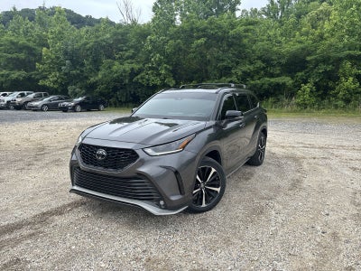 2022 Toyota Highlander XSE