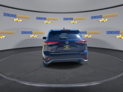 2022 Toyota Highlander XSE