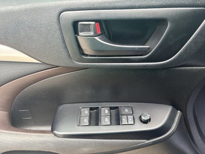 2018 Toyota Highlander LE